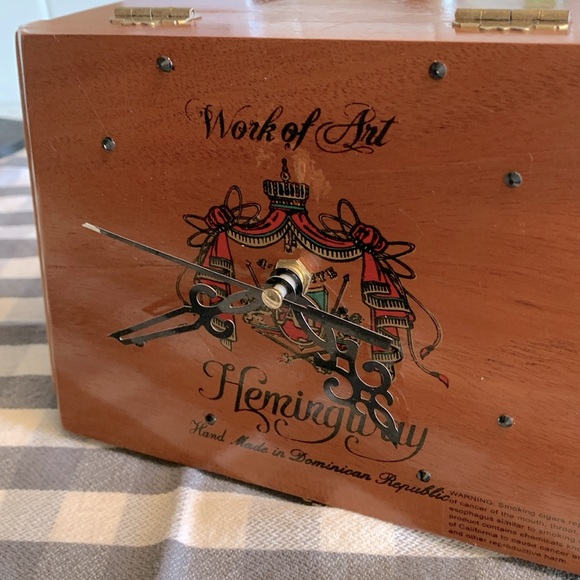 A. Fuente Cigar Box Clock - Picture 3 of 6